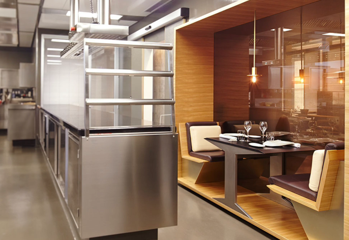 L’esperienza per 2 del kitchen table firmato Berton